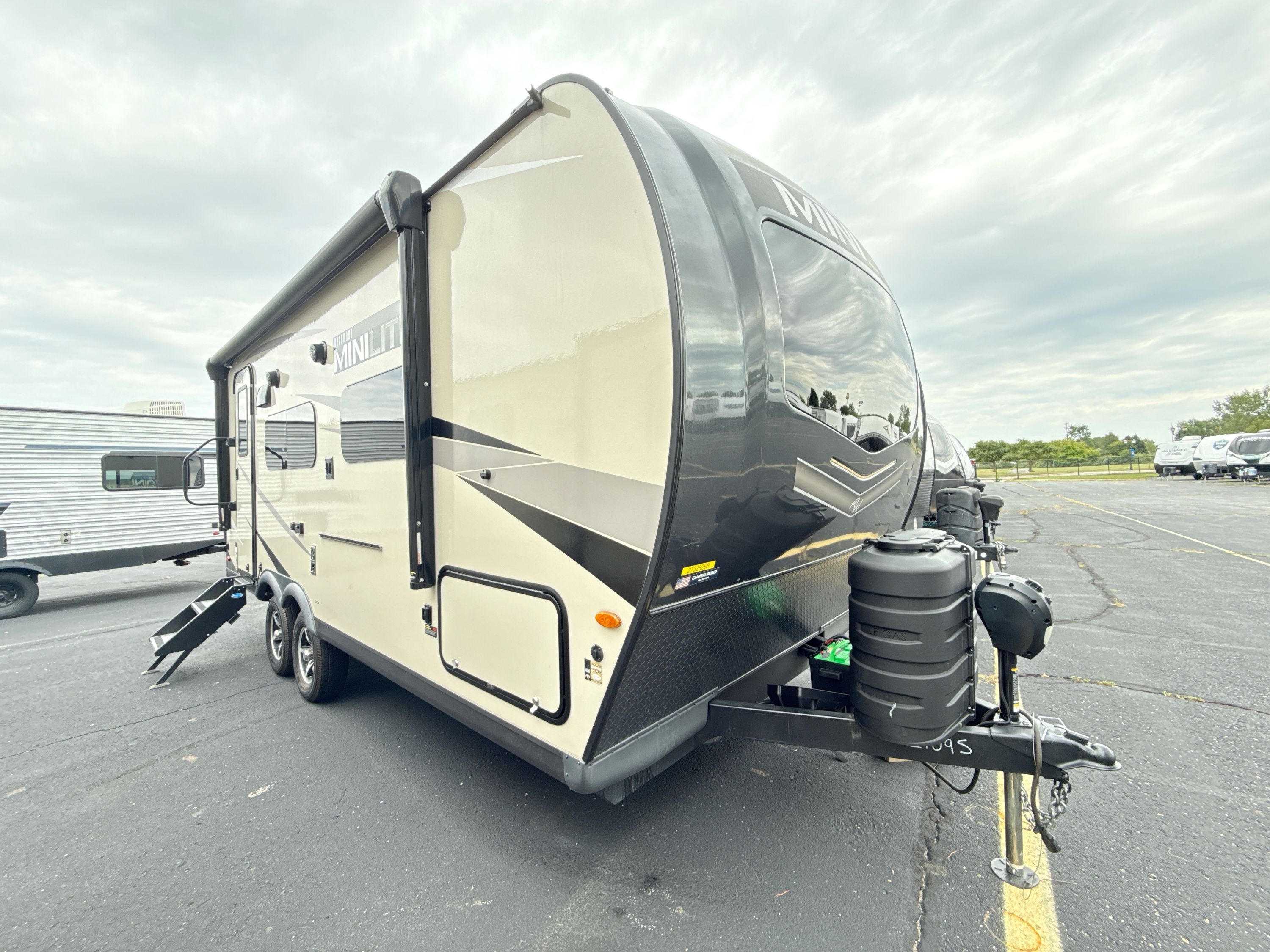 2023 Forest River ROCKWOOD MINI LITE 2109S RV