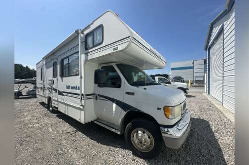 2002 Winnebago MINNIE WINNIE 31C in ashland VA