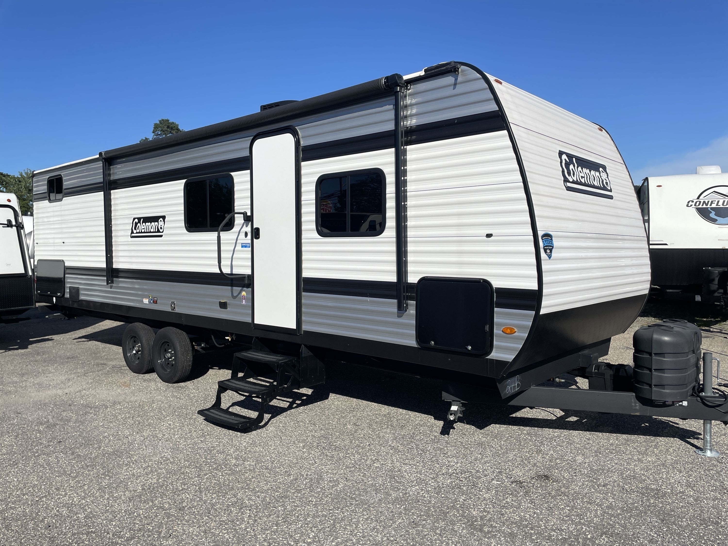 2025 Keystone COLEMAN 27B RV