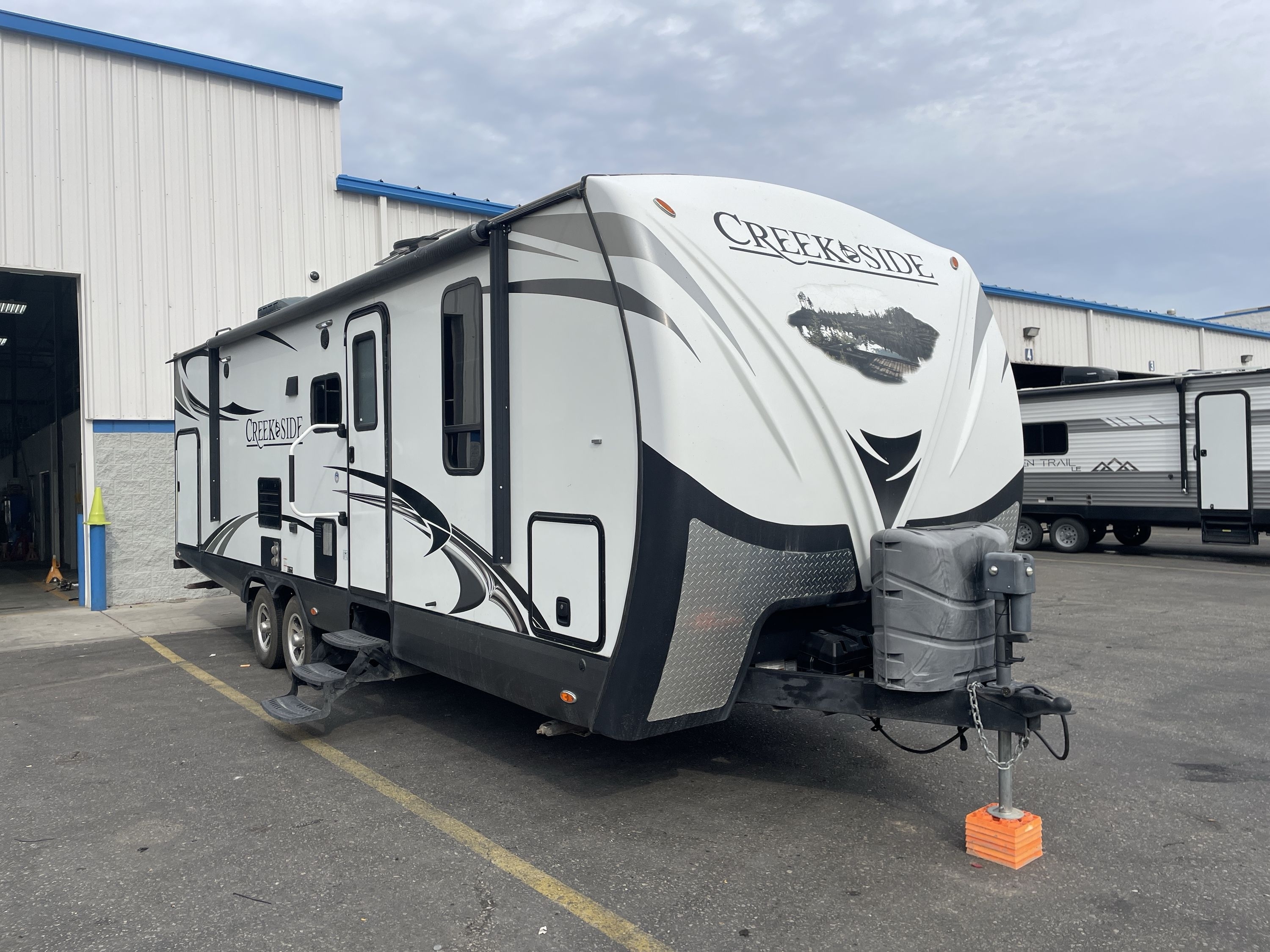 2016 Outdoors Rv CREEK SIDE 27DBHS RV
