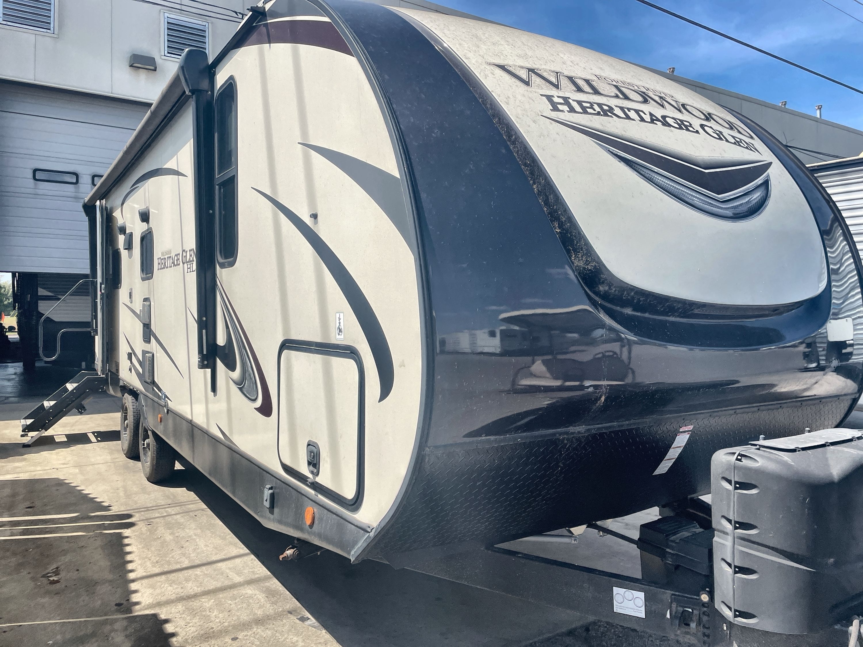 2021 Forest River WILDWOOD HERITAGE GLEN 24RLHL RV