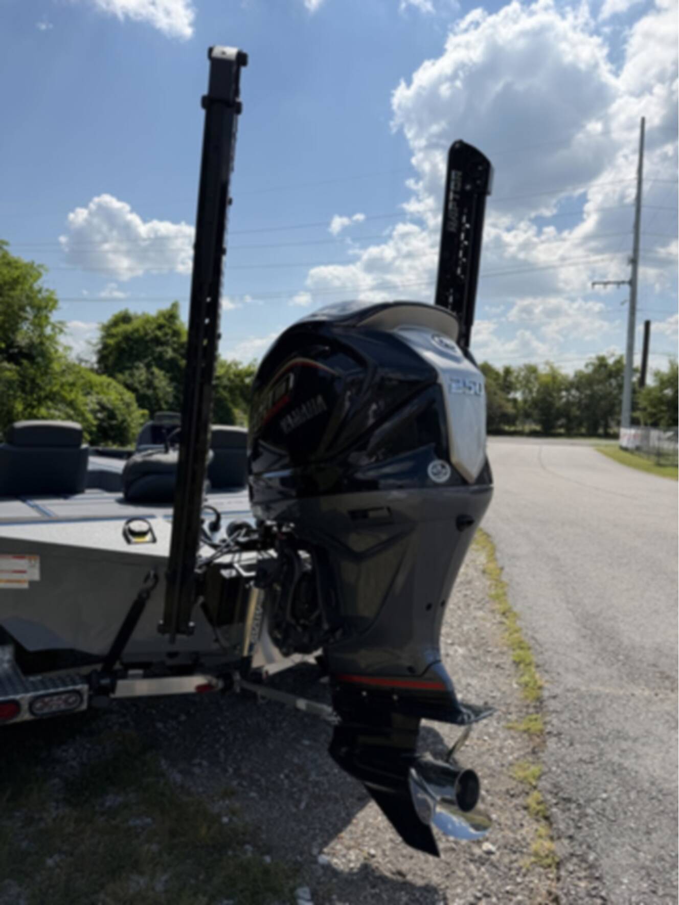 A photo of this 2027 Xpress Xclusive R Bass XR21