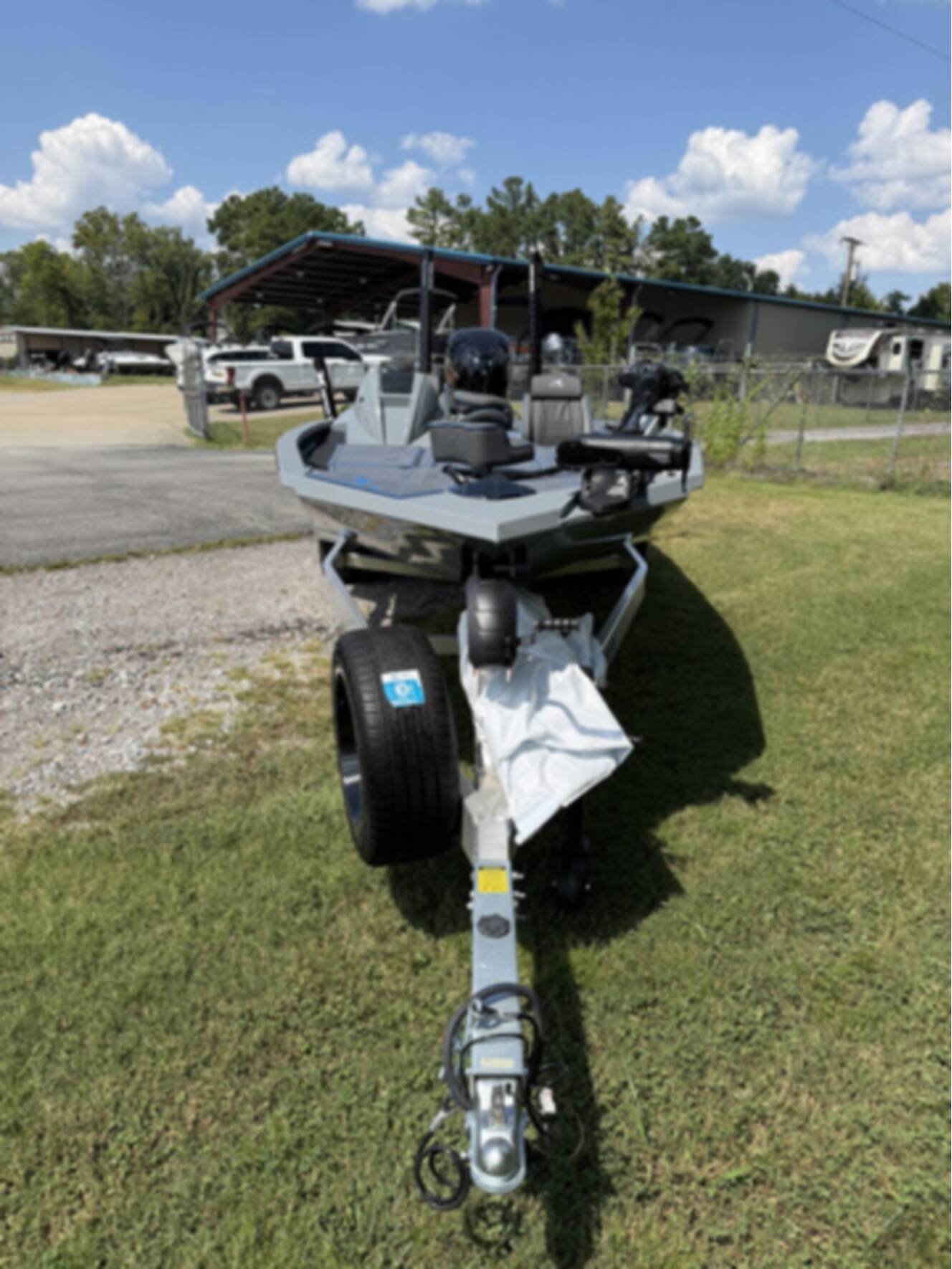 A photo of this 2027 Xpress Xclusive R Bass XR21
