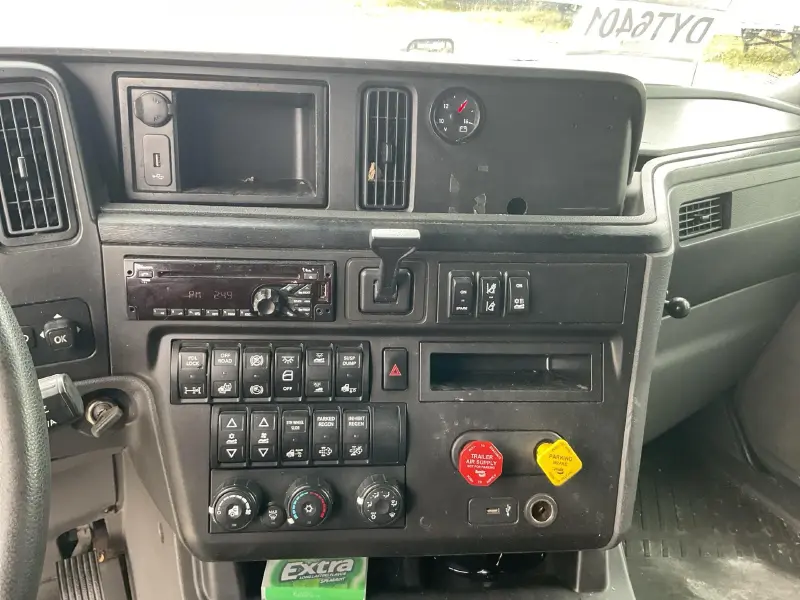 2019 INTERNATIONAL LT625