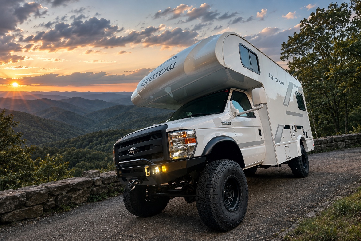 2026 Thor Motor Coach CHATEAU 19Z RV