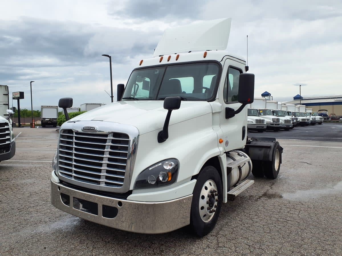 2020 FREIGHTLINER CASCADIA 125 in O Fallon, MO