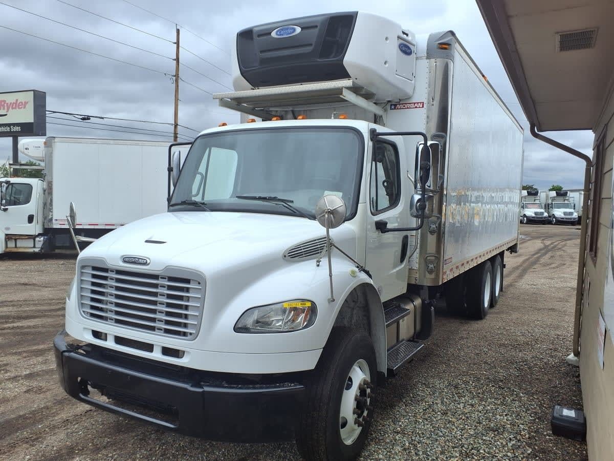 2018 FREIGHTLINER BUSINESS CLASS M2 106 in Commerce City, CO