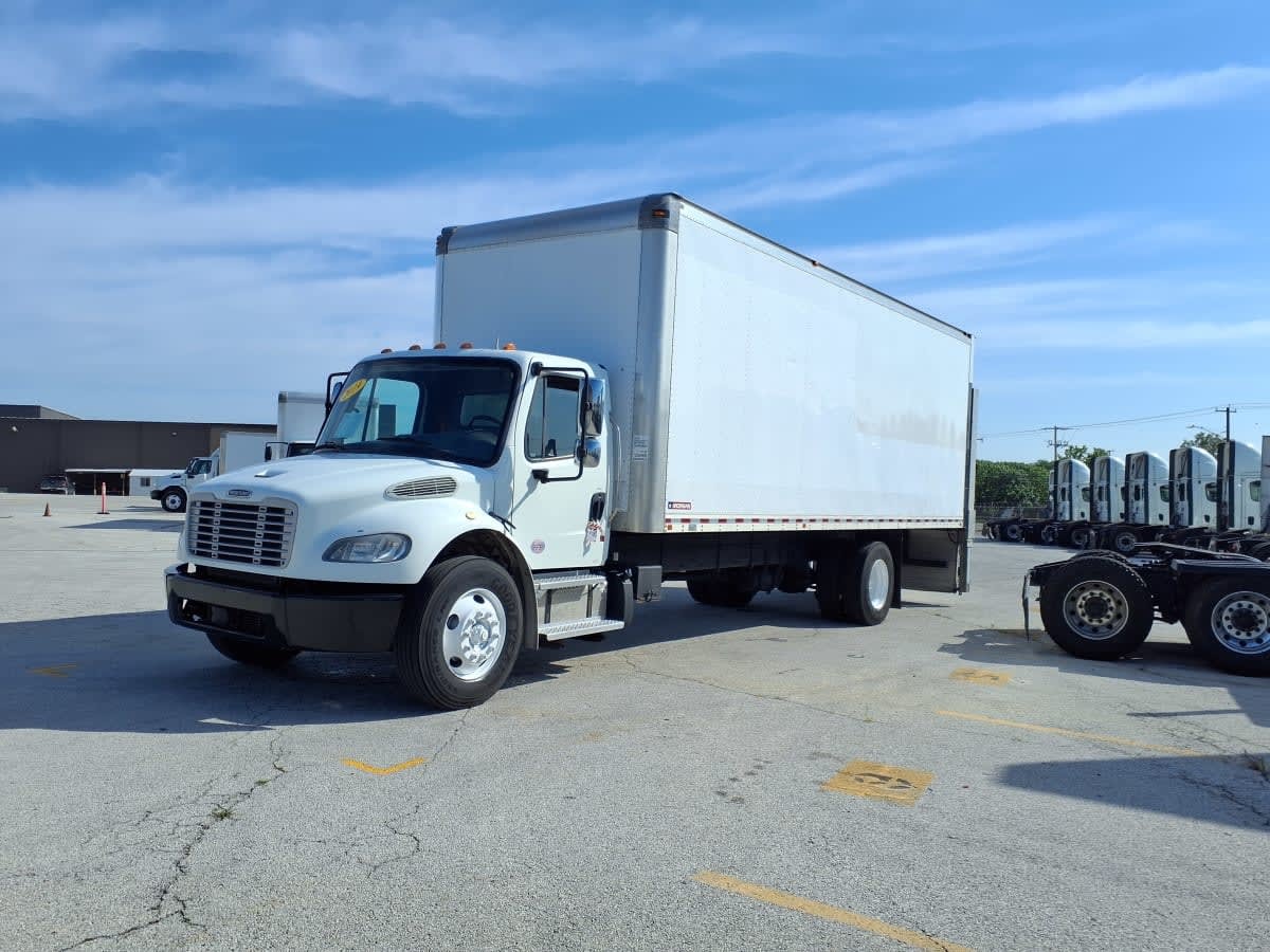 2019 FREIGHTLINER BUSINESS CLASS M2 106 in Fort Worth, TX
