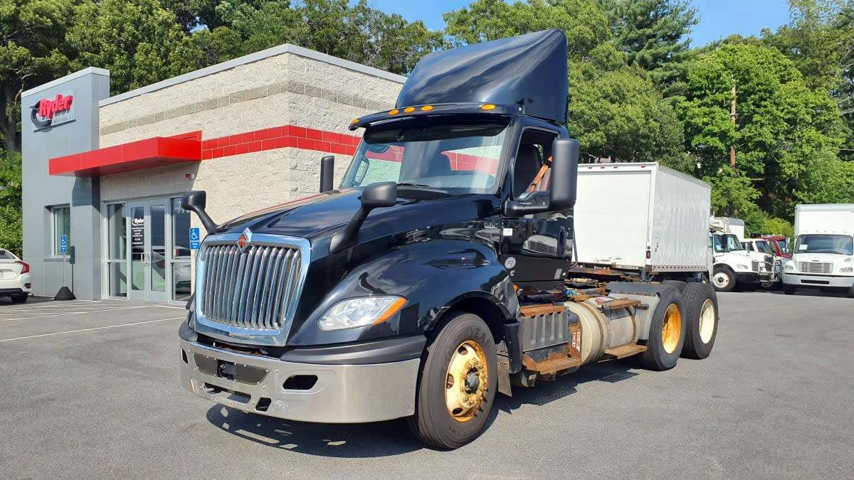 2020 INTERNATIONAL LT625 DAYCAB T/A in Norwood, MA