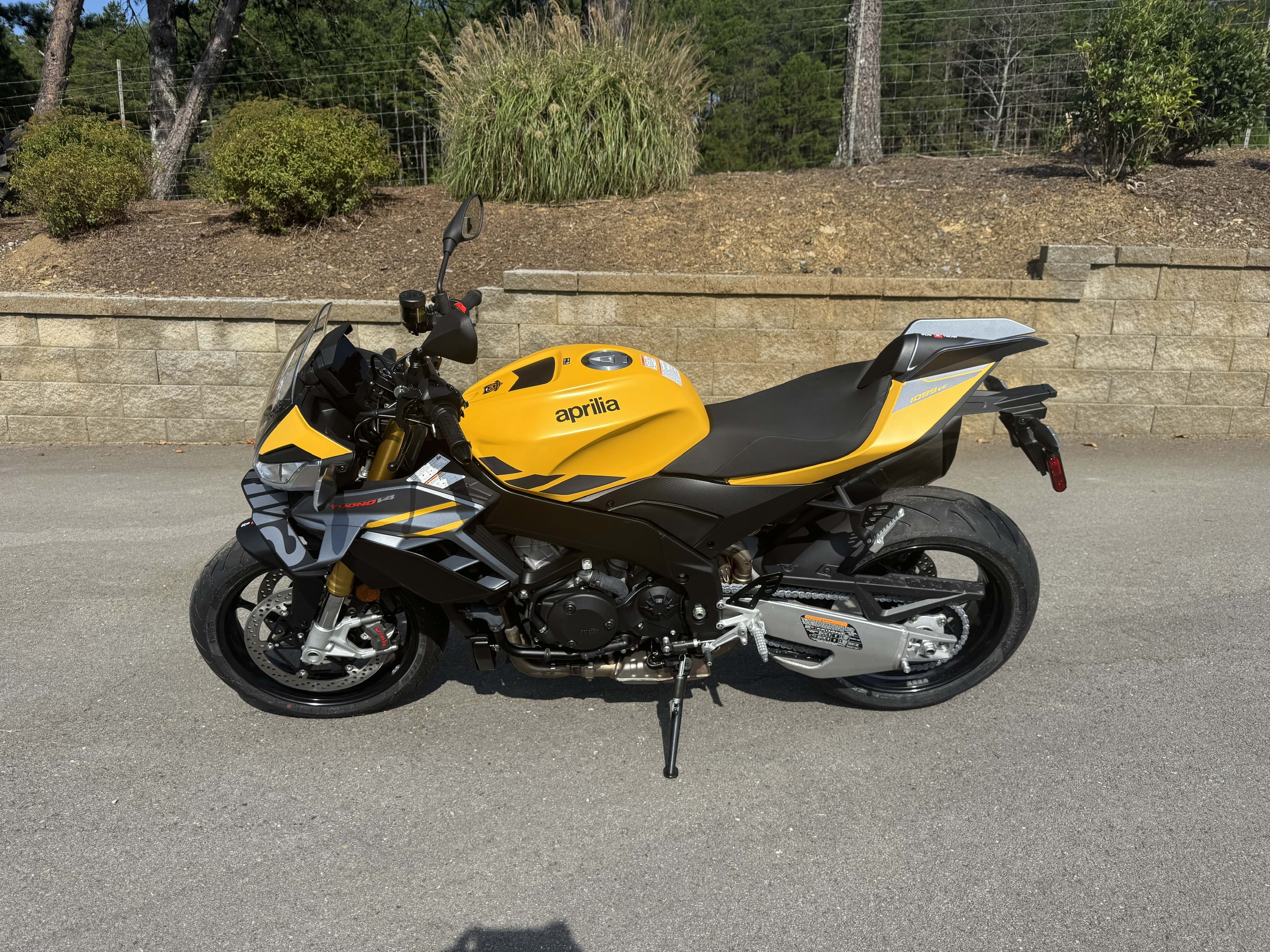 2027 Aprilia TUONO V4 1100 1100 in Ellijay, GA