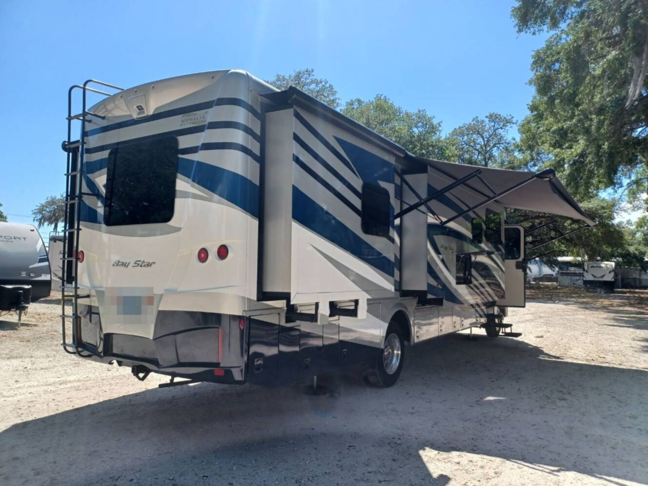 A photo of this 2022 Newmar BAY STAR 3626