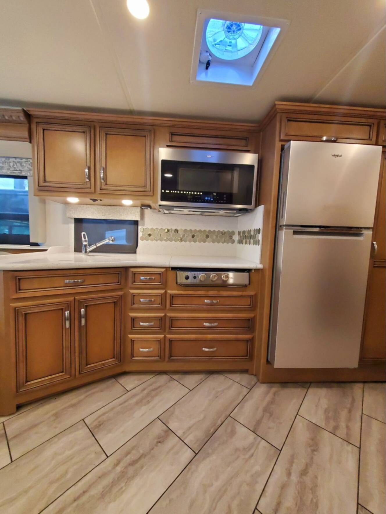 A photo of this 2022 Newmar BAY STAR 3626