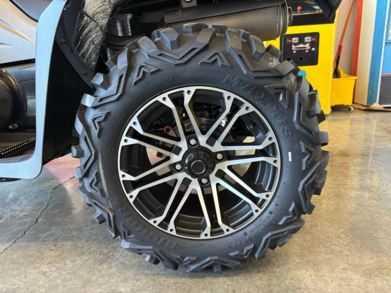 A photo of this 2025 Argo XPLORER XR 700 LE