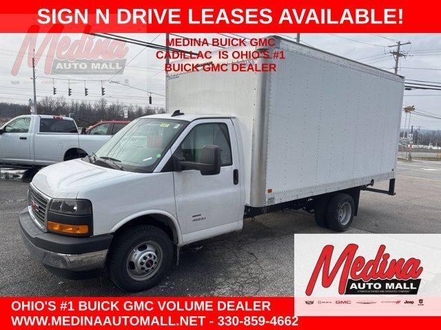 2025 GMC Savana Cutaway 4500 in Medina, OH