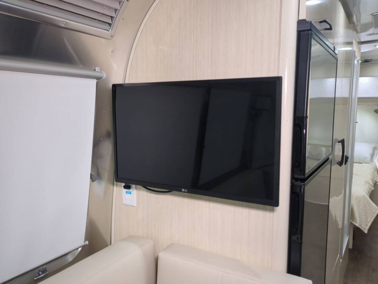 A photo of this 2020 Airstream International Serenity 27FB Twin