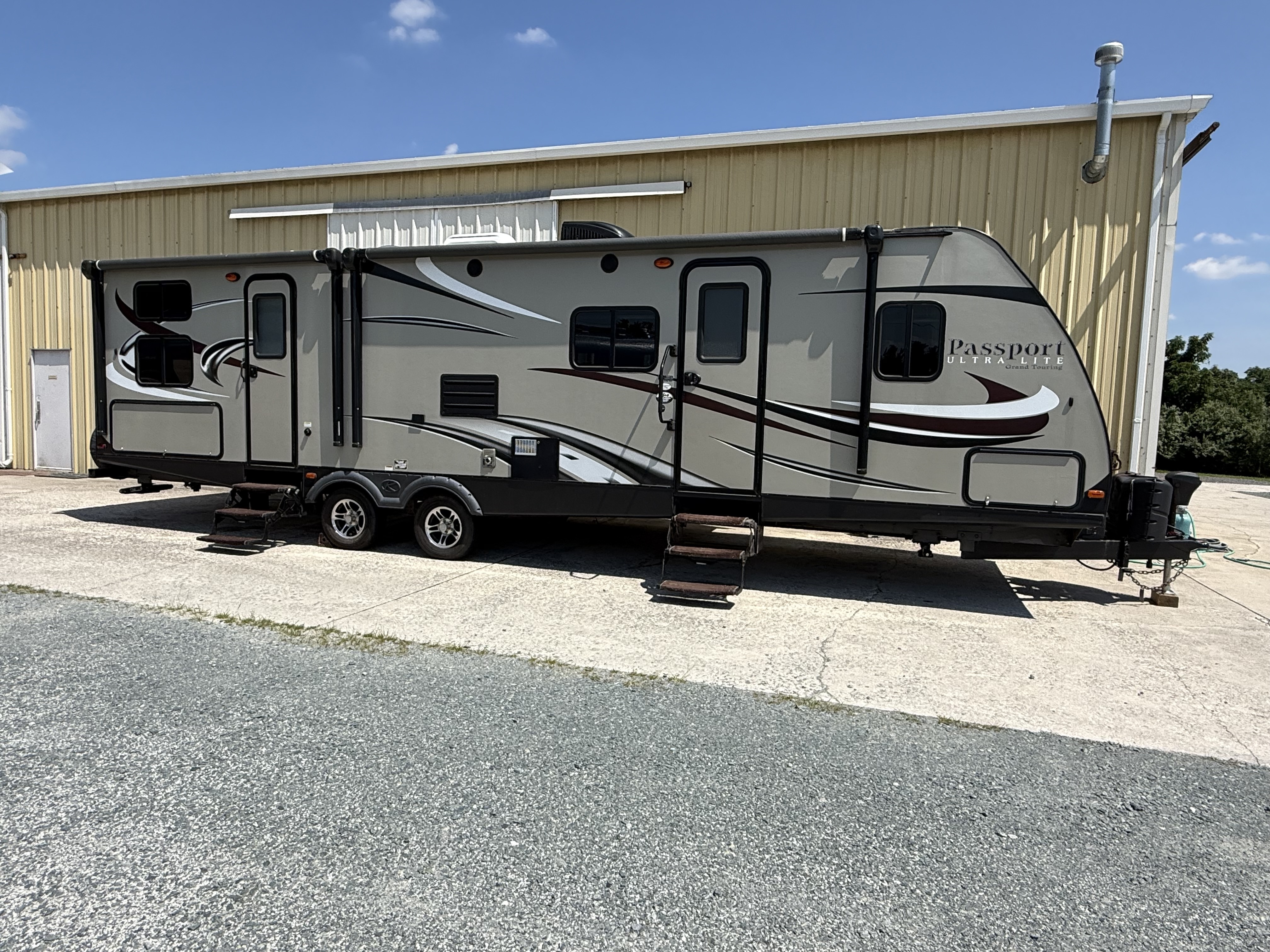 2016 Keystone PASSPORT ULTRA LITE GRAND TOURING 3220 BH in westminster MD