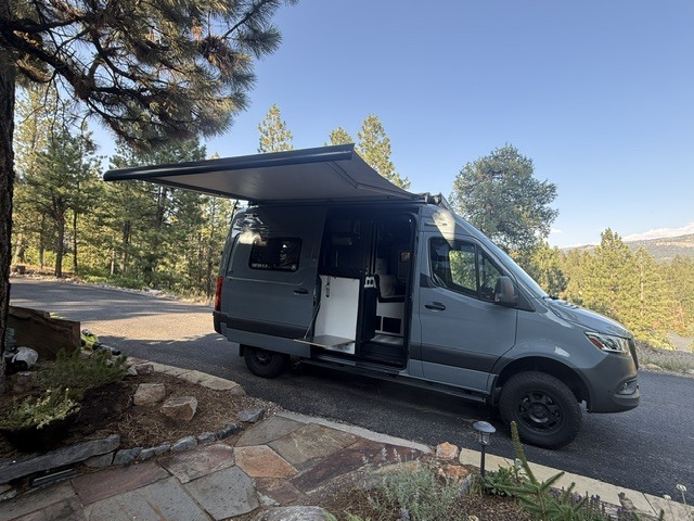 2021 Winnebago REVEL 44E RV