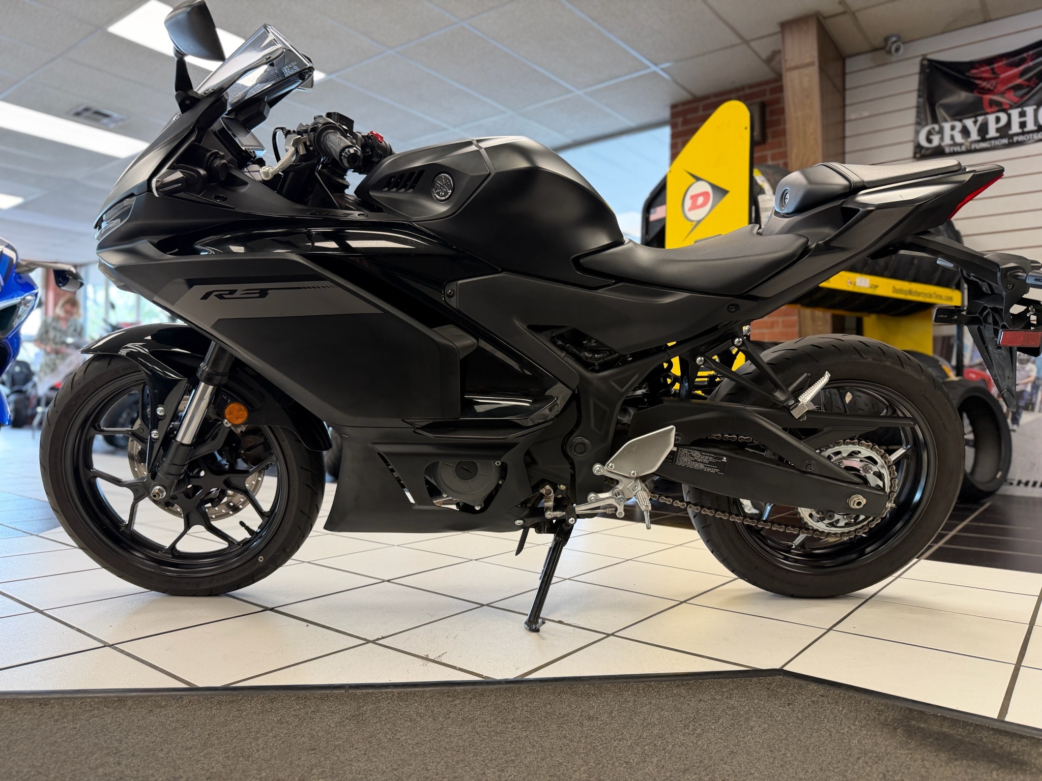 2025 Yamaha YZF-R3 R3 in Del City, OK