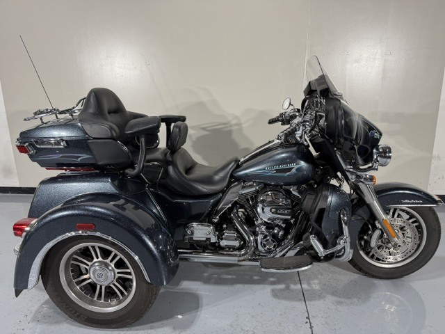 2015 Harley-Davidson TRI GLIDE ULTRA CLASSIC ULTRA CLASSIC in Durham, NC