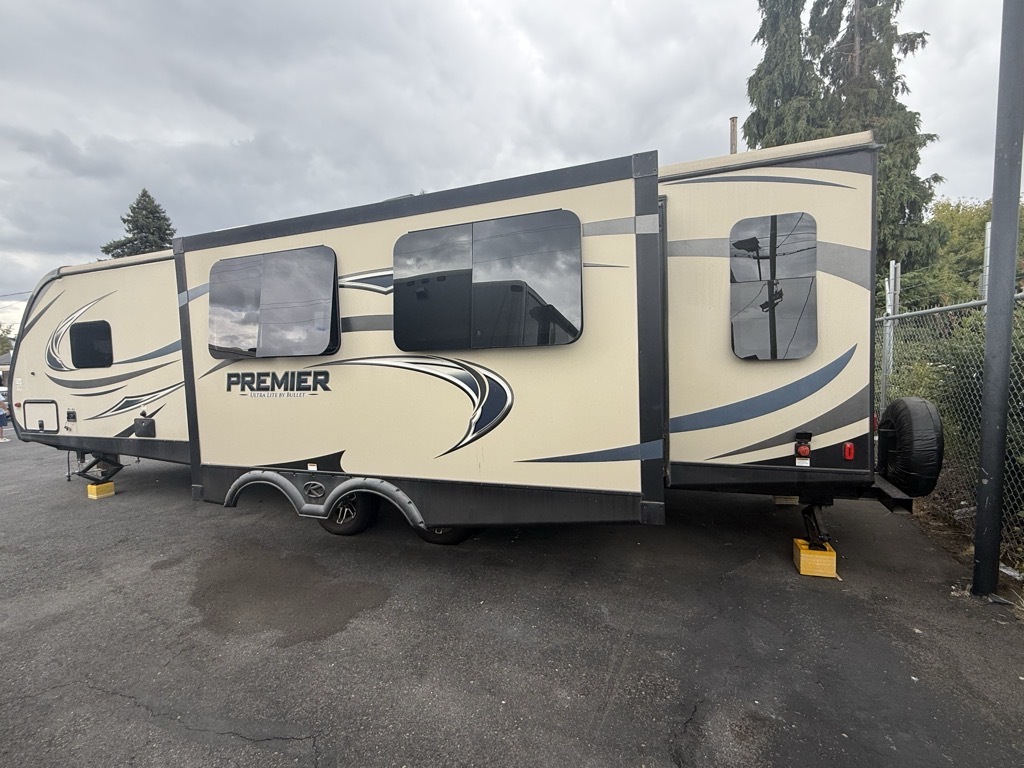 2019 Keystone BULLET PREMIER ULTRA LIGHT 30RIPR in milwaukie OR