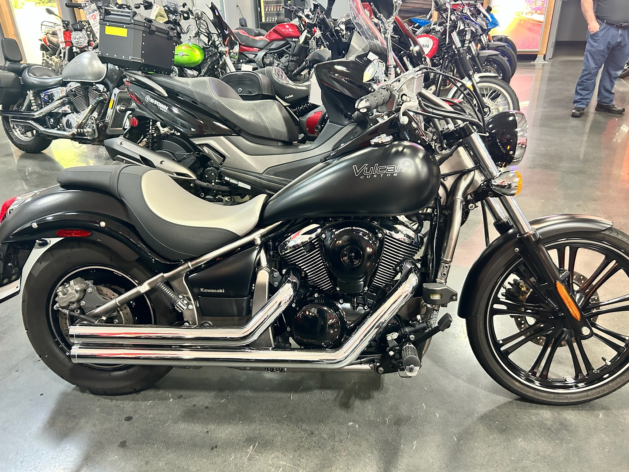 2010 Kawasaki Vulcan® 900 Custom 900 CUSTOM in Mentor, OH