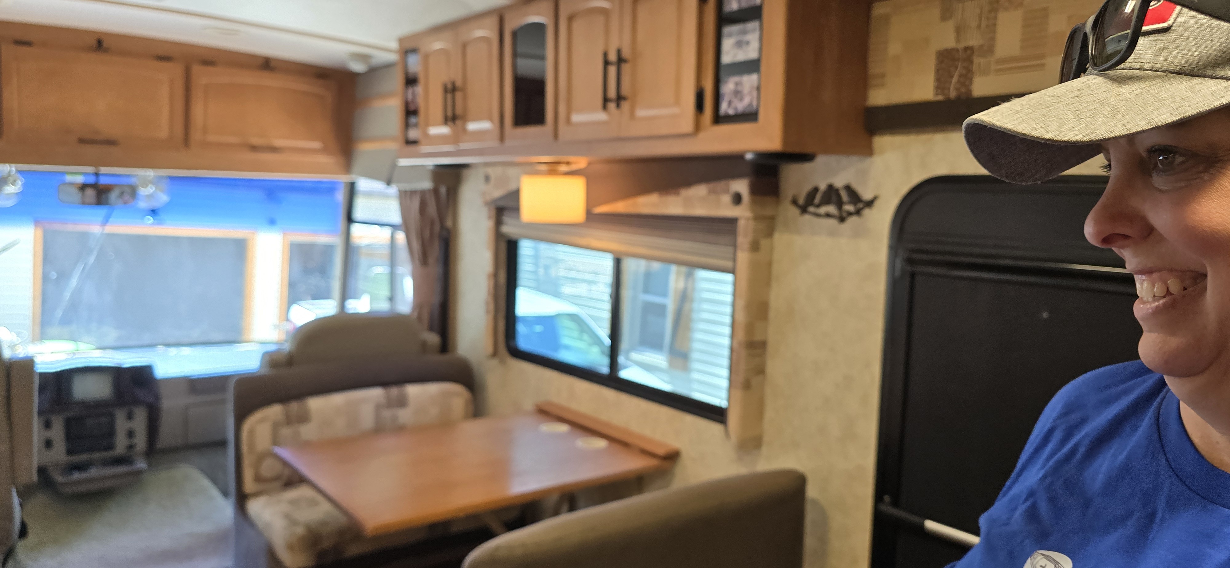2009 Winnebago ADVENTURER 32H in wichita KS