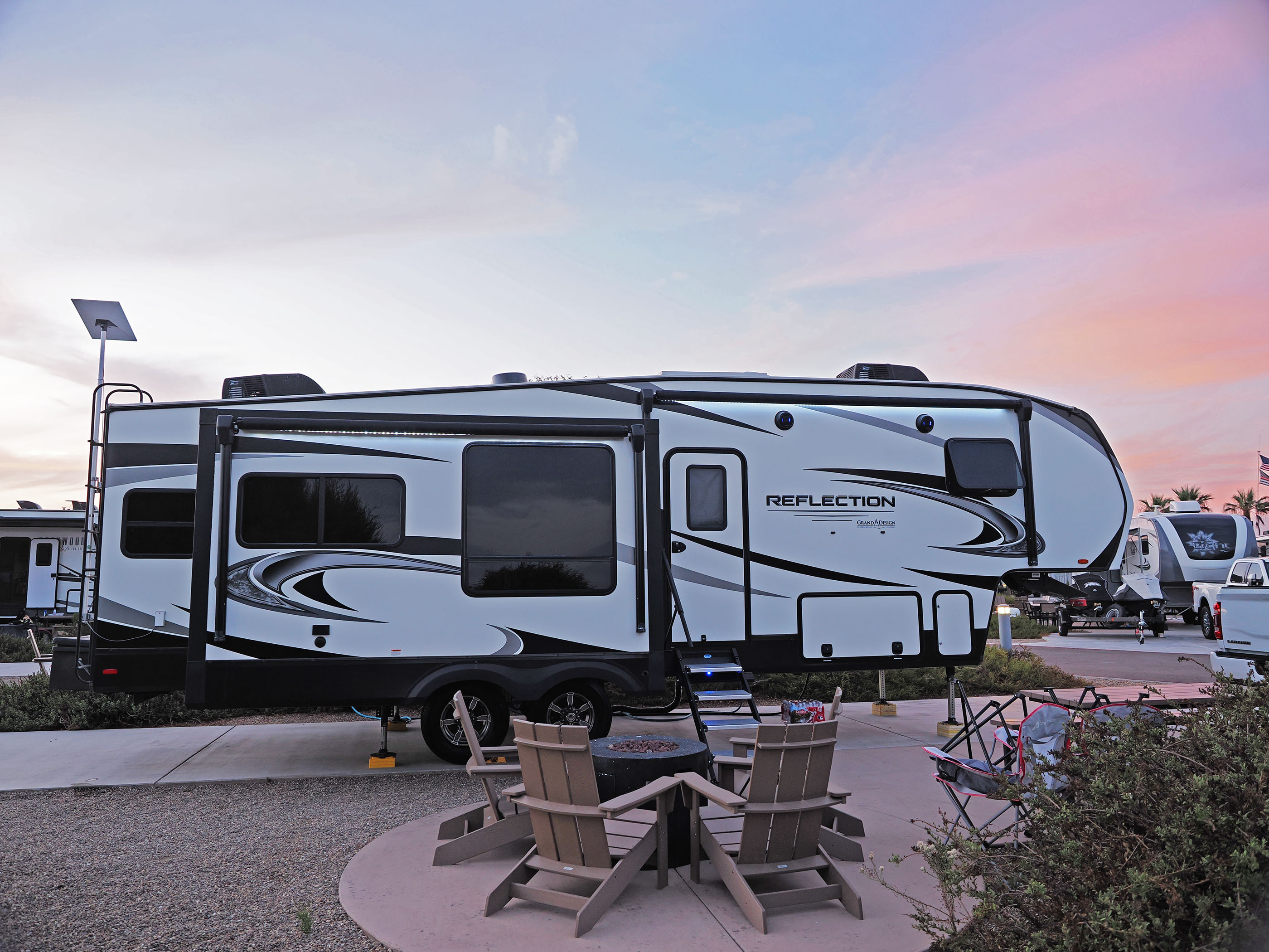 2022 Grand Design REFLECTION 303RLS RV