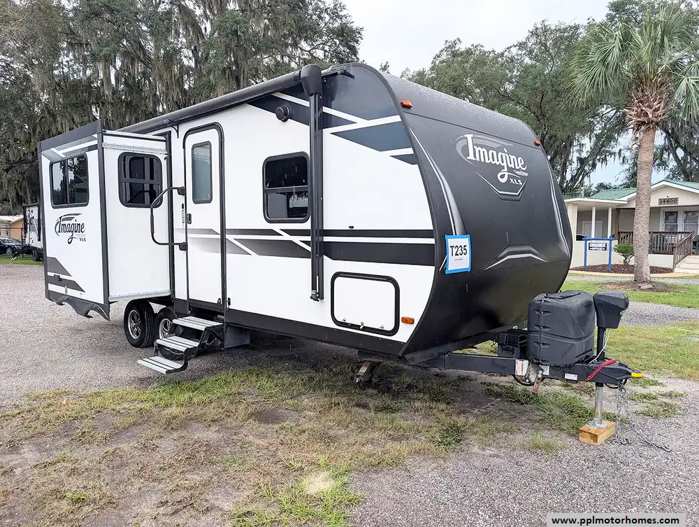 2021 Grand Design Imagine 22RBE in summerfield FL
