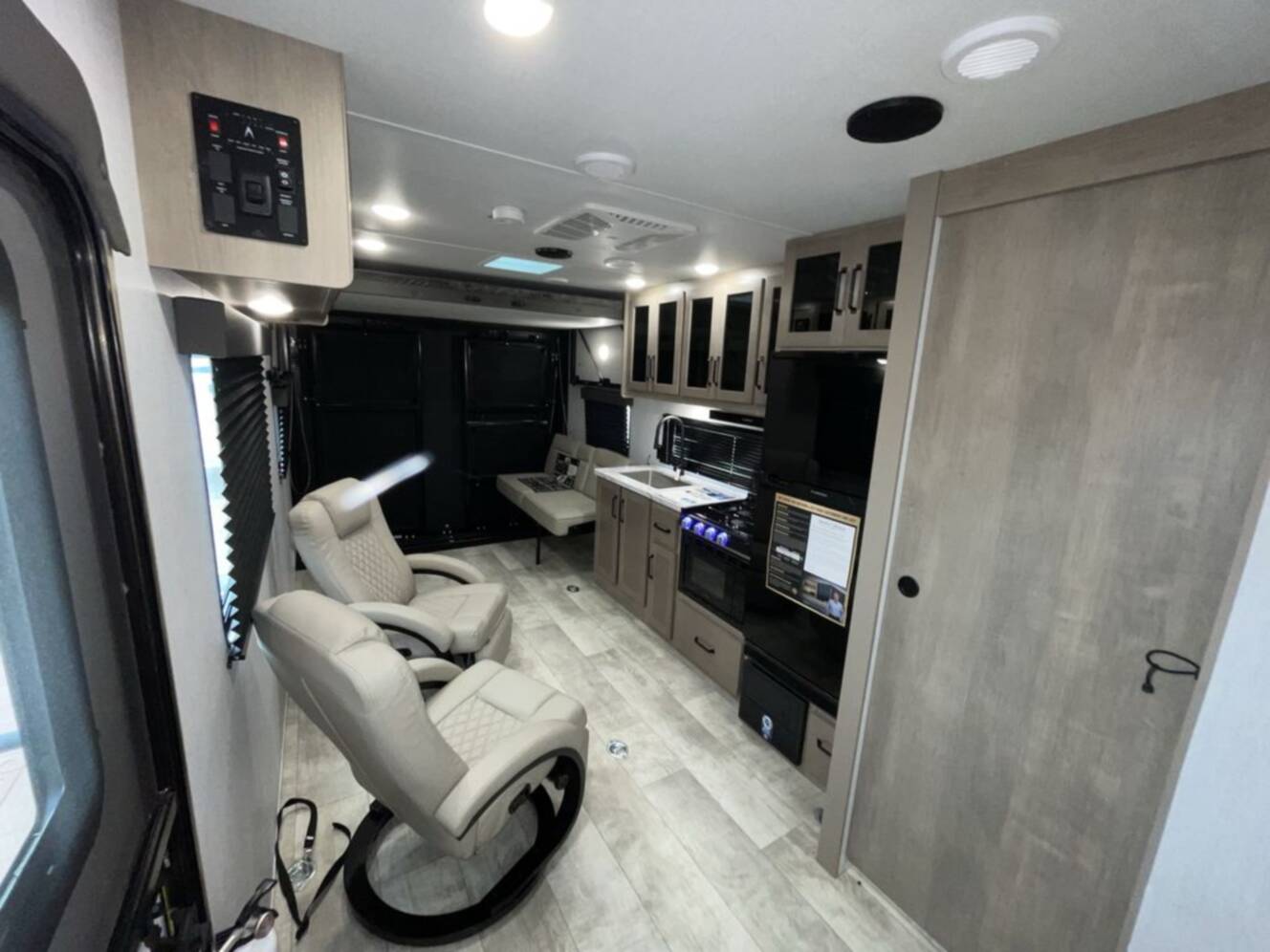 A photo of this 2024 Grand Design Momentum MAV22