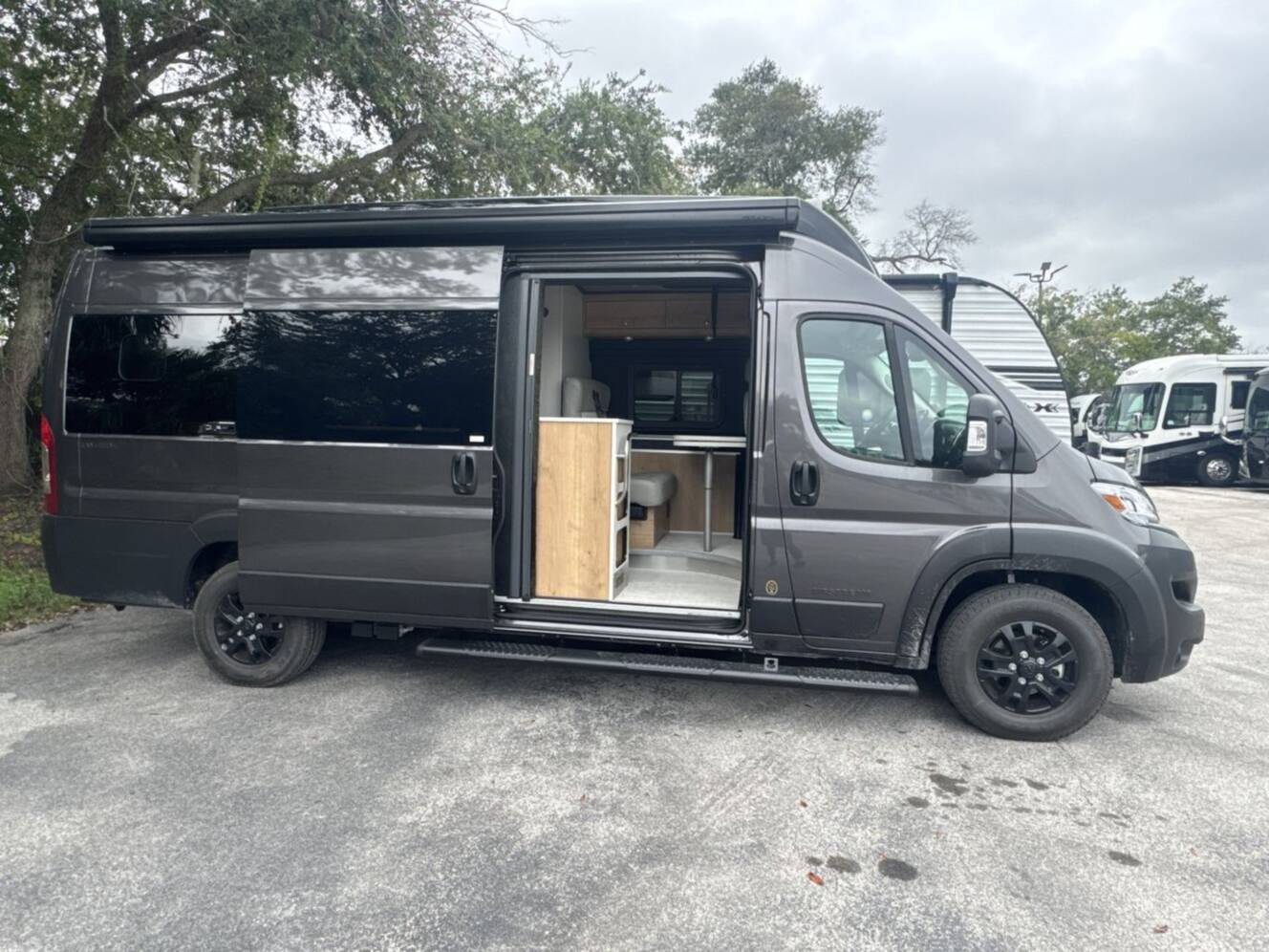 A photo of this 2026 Airstream Rangeline Rangeline