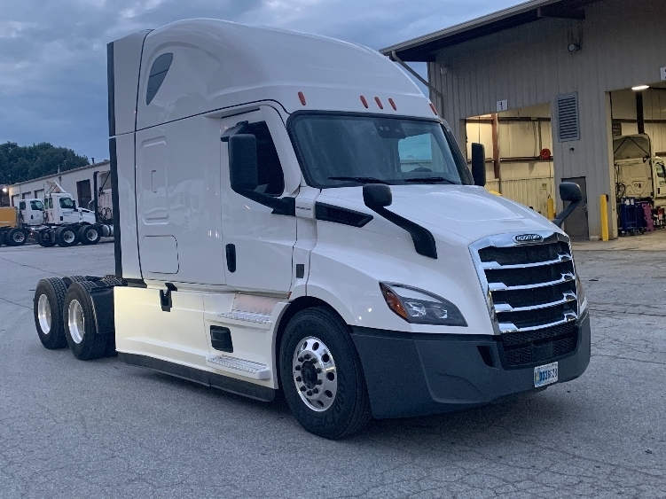 2023 FREIGHTLINER CASCADIA 116 in Greensboro, NC