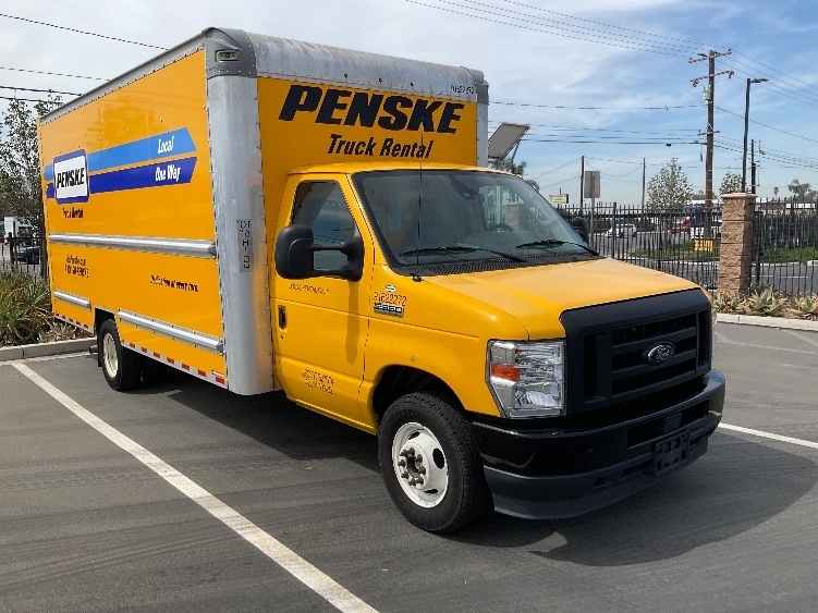 2022 FORD ECONOLINE in Fontana, CA