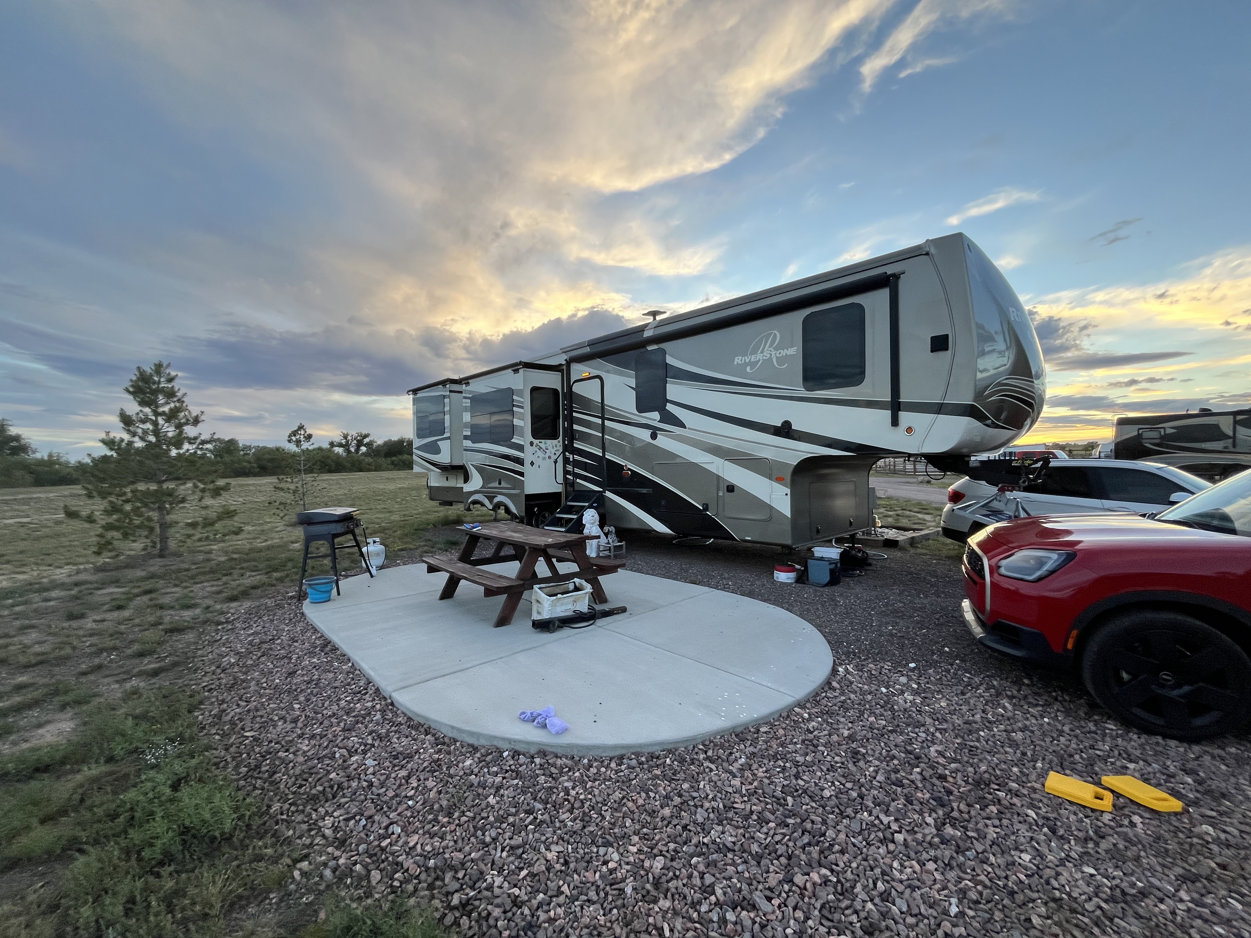 2019 Forest River RIVERSTONE LEGACY 38RE RV