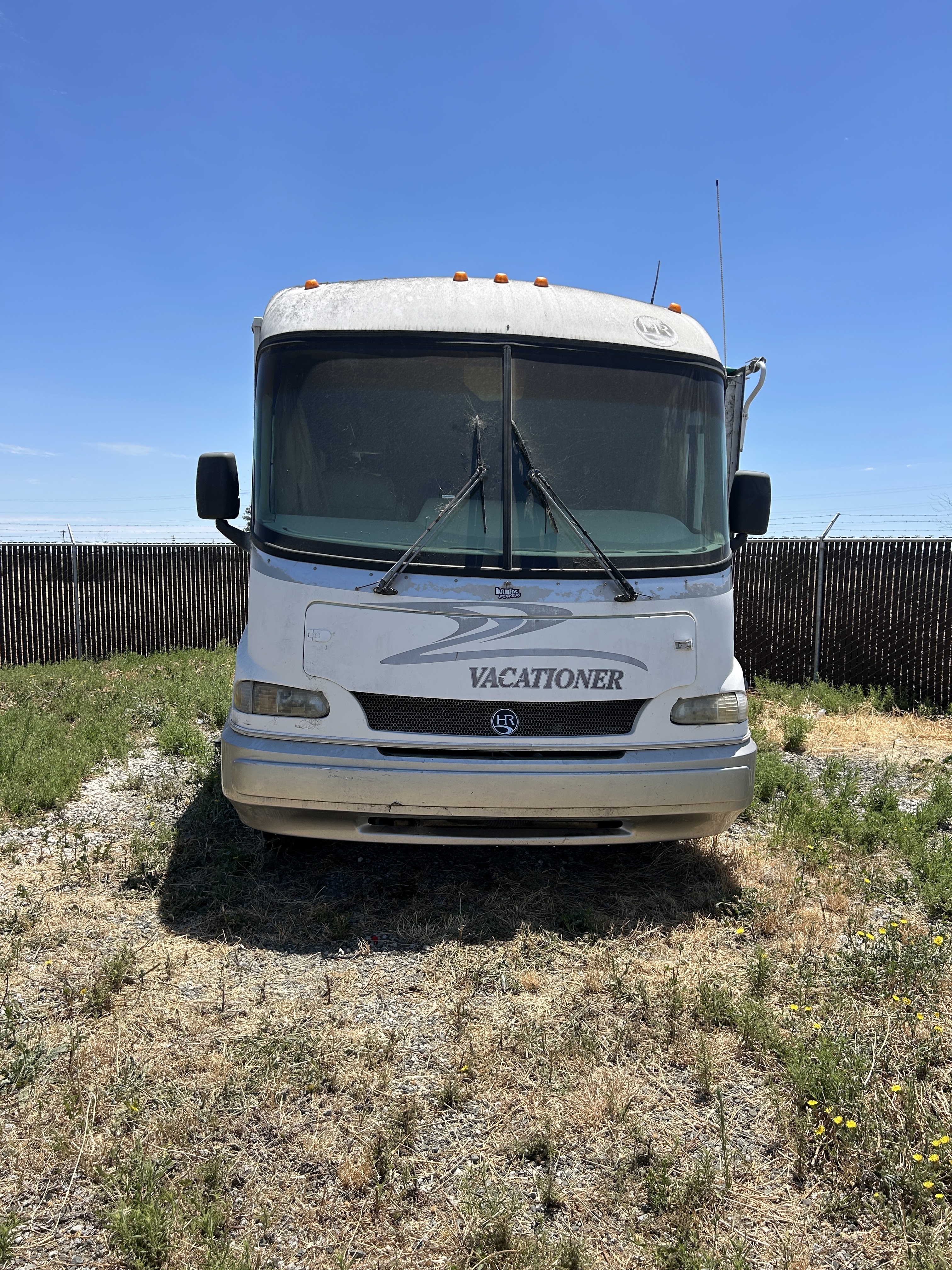 1999 Holiday Rambler VACATIONER 32 CG in fairfield CA