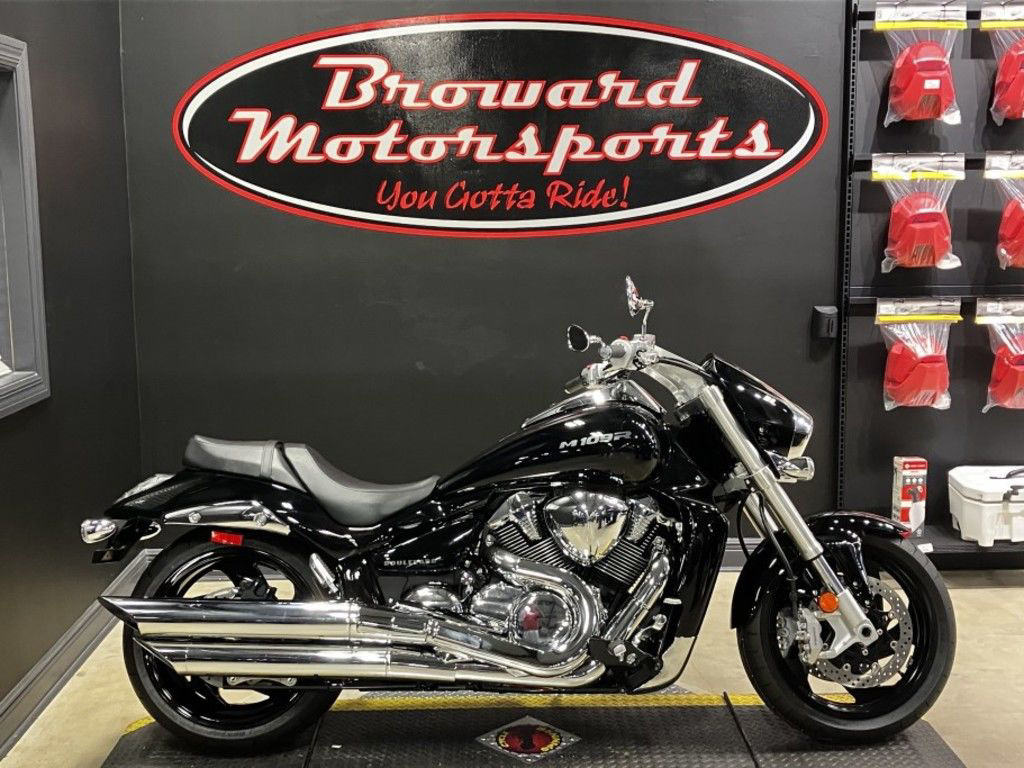 2025 Suzuki Boulevard M109R M109R in Port Richey, FL