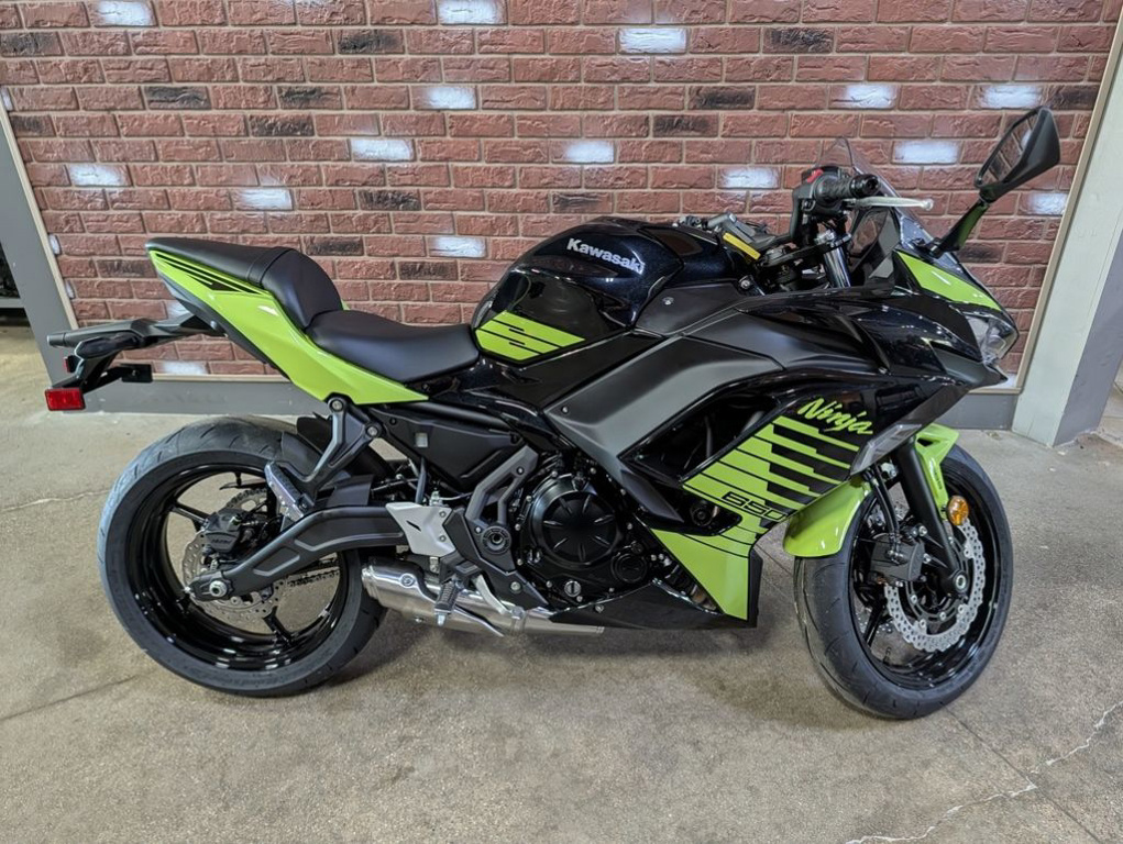 2026 Kawasaki Ninja 650 ABS ABS in Dimondale, MI