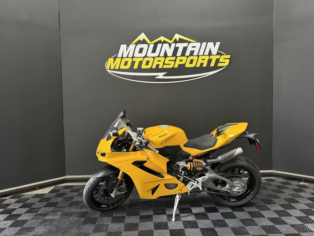 2027 Ducati Panigale V2 S Ducati Yellow V2 S in Roswell, GA