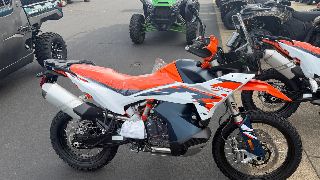 2026 KTM Adventure 890 R 890 R in Sublimity, OR
