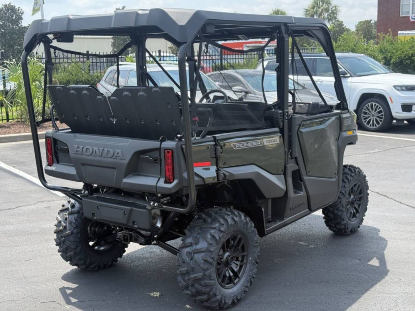 A photo of this 2026 Honda Pioneer 1000-5 Deluxe