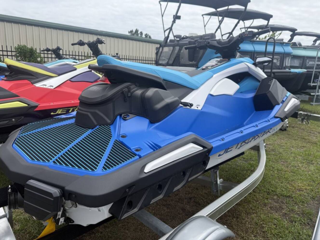 A photo of this 2026 Yamaha Jetblaster DLX 2-Up