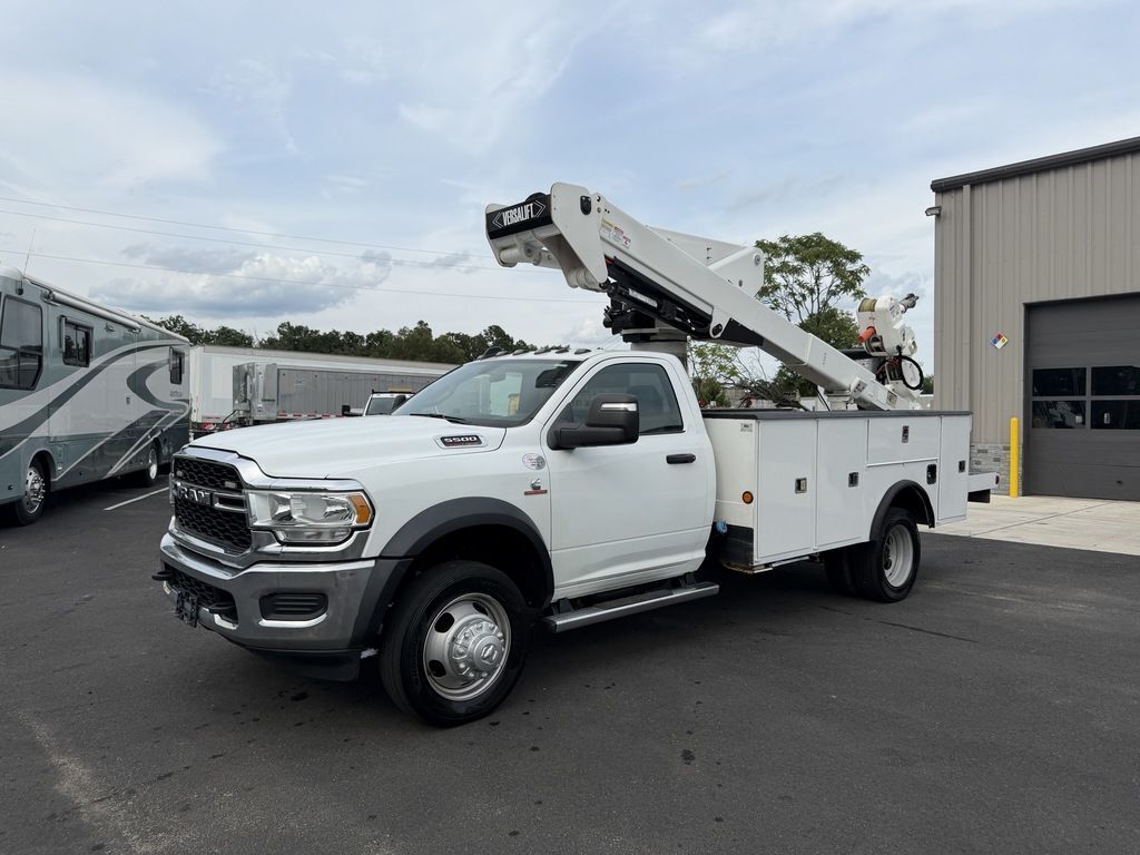 2023 RAM 5500 VERSALIFT in Rice, MN