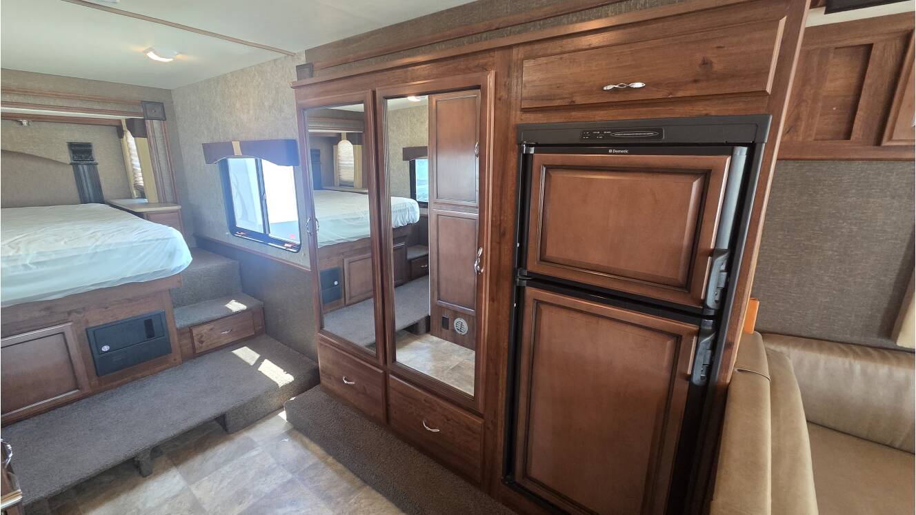A photo of this 2014 Fleetwood Storm 28F