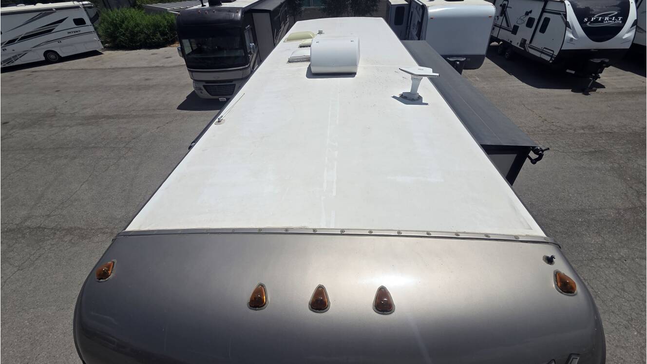 A photo of this 2014 Fleetwood Storm 28F