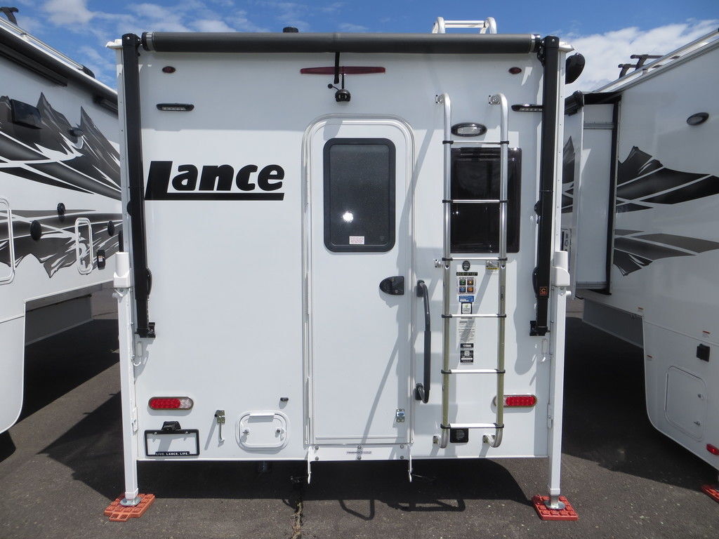 2027 Lance 850 in deer park WA