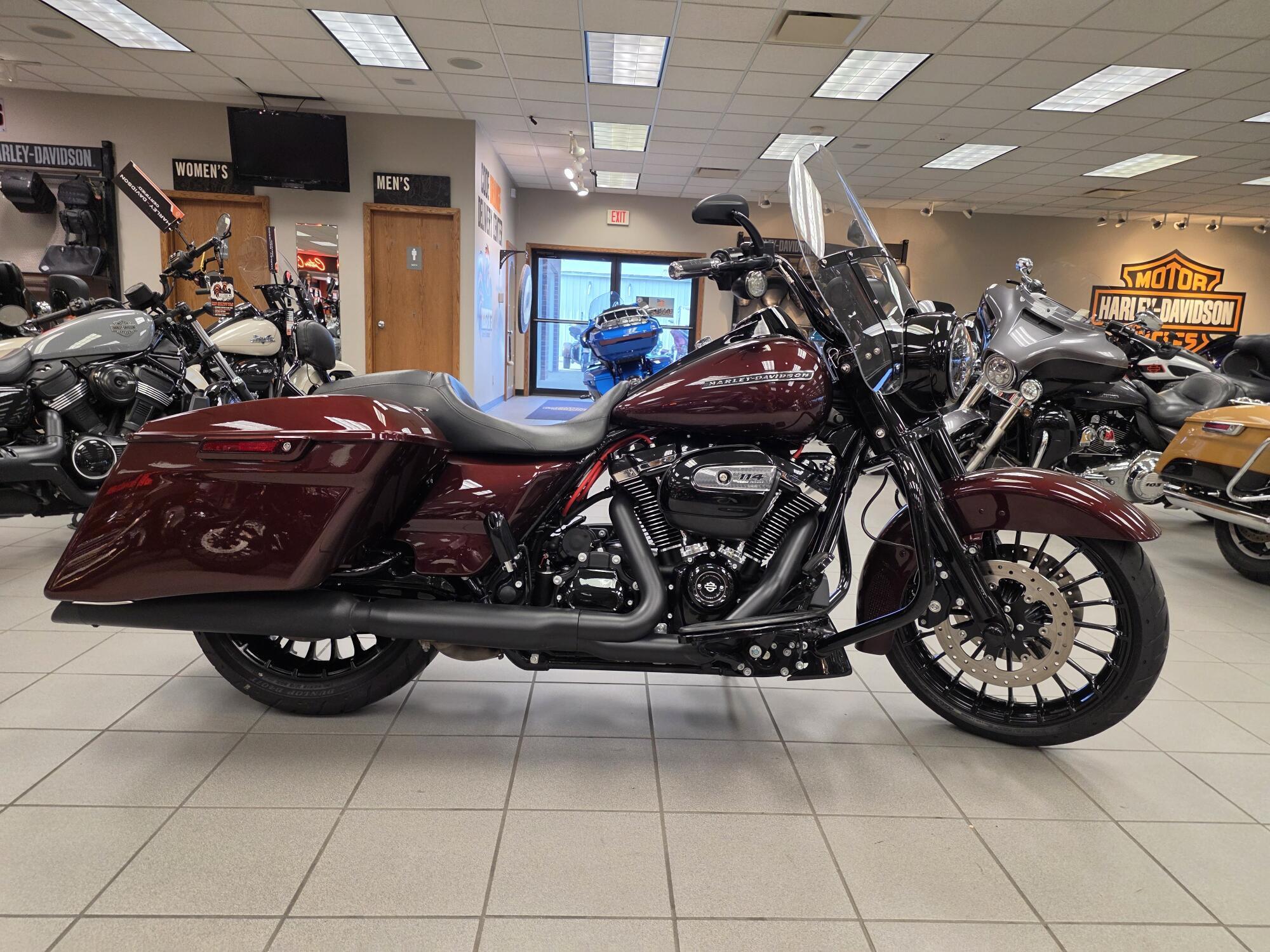 2019 Harley-Davidson Road King Special SPECIAL in Sioux City, IA