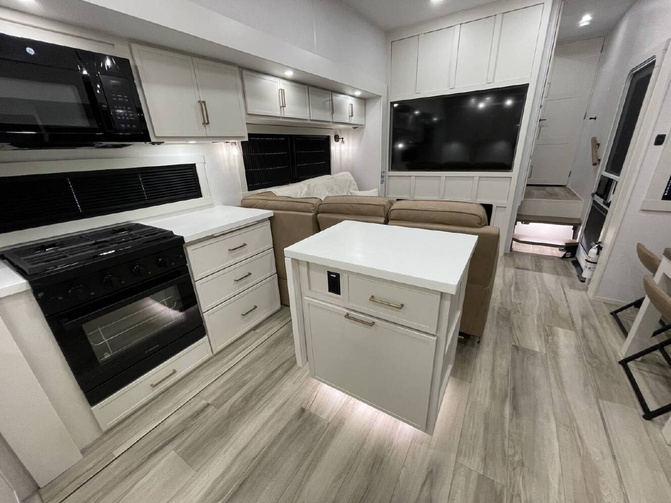 A photo of this 2027 Brinkley Rv MODEL Z 3210