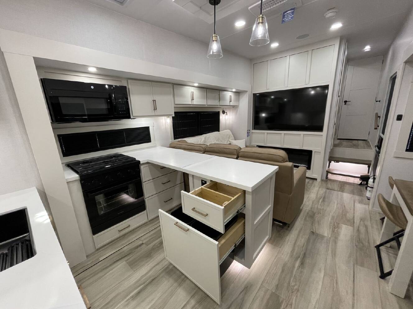A photo of this 2027 Brinkley Rv MODEL Z 3210