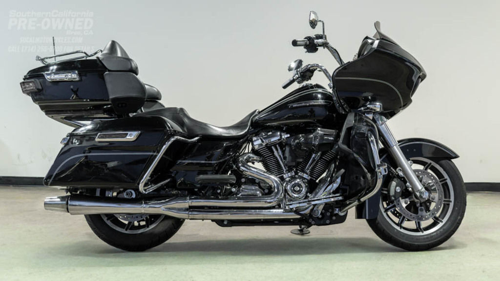 2017 Harley-Davidson® FLTRU - Road Glide® Ultra ULTRA in Brea, CA