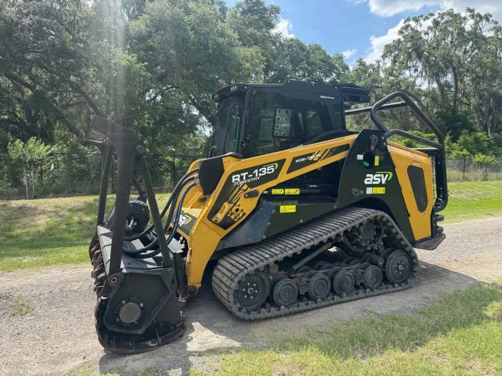 2022 ASV RT135 Skid Steer with Mulching Head in Bushnell, FL