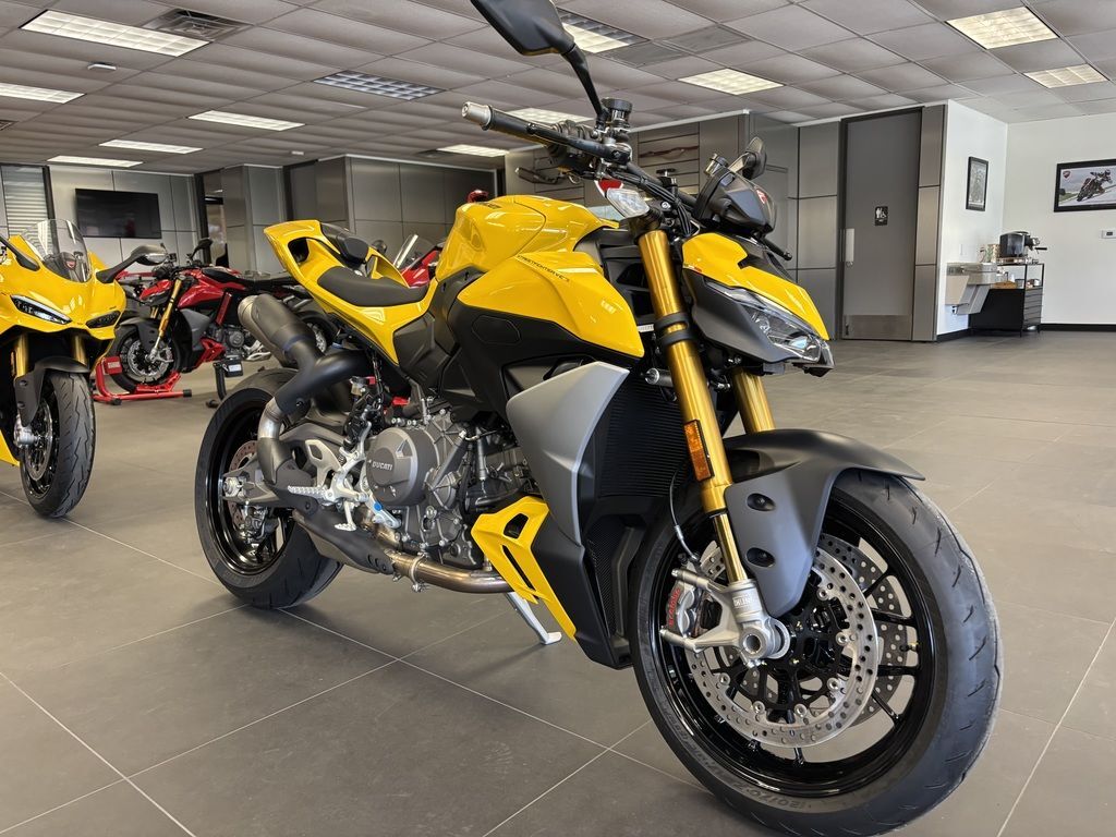 2026 Ducati Streetfighter V2 S Ducati Yellow V2 S in San Antonio, TX
